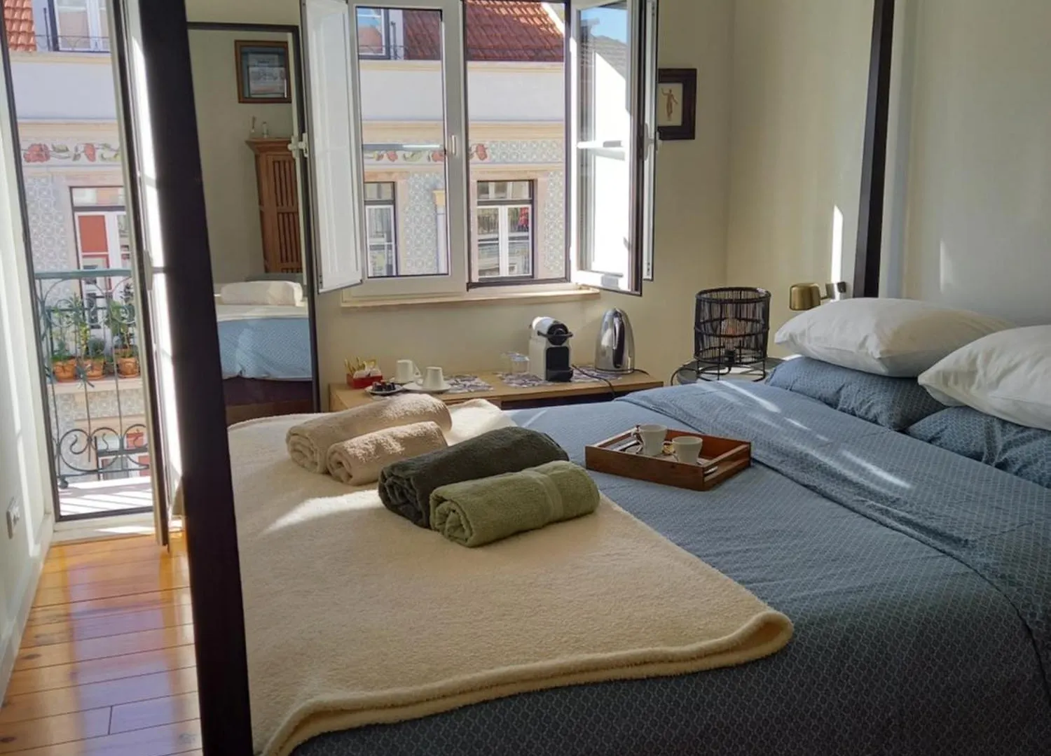 Charme Et Confort Au Coeur De Graca Lisbon