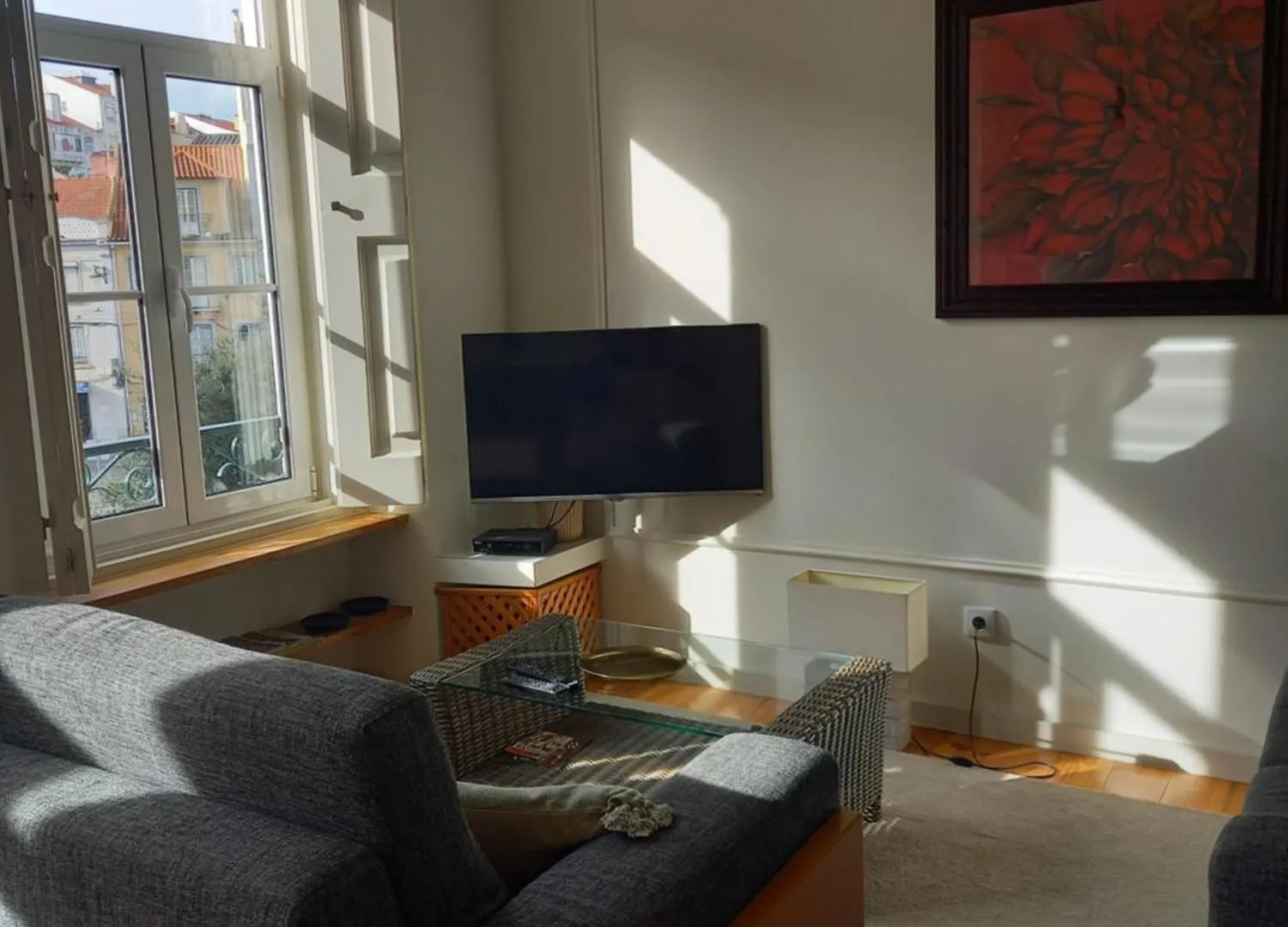 Homestay Charme Et Confort Au Coeur De Graca Lisbon