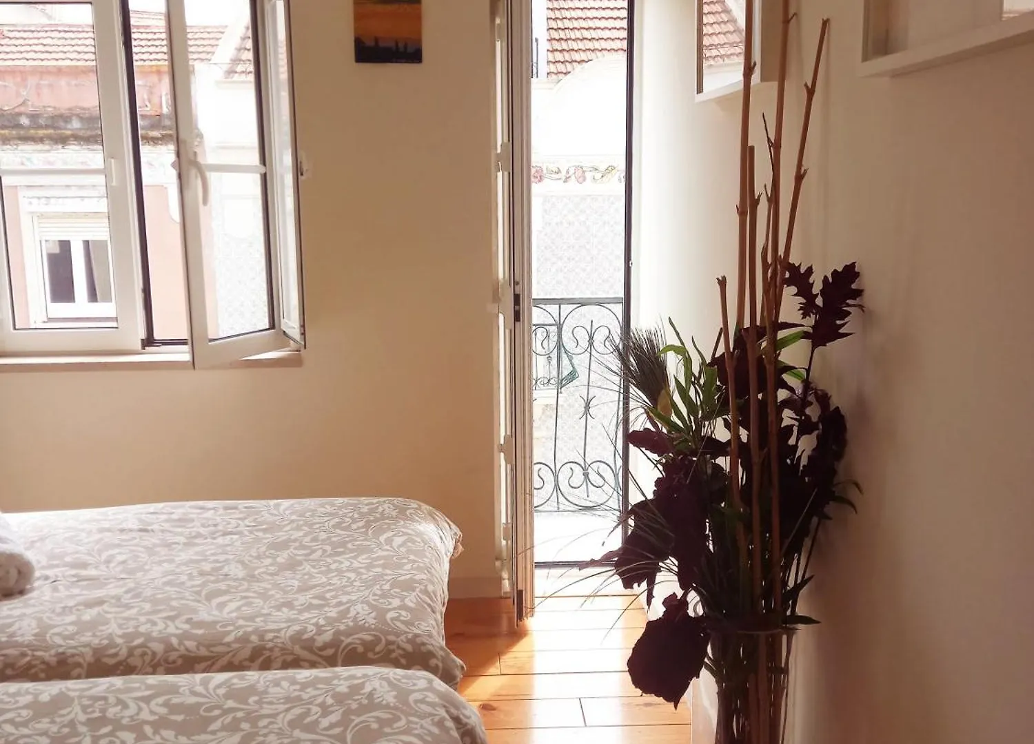 Charme Et Confort Au Coeur De Graca Lisbon