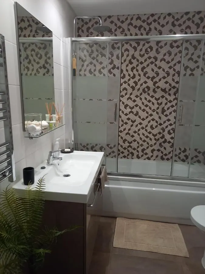 Charme Et Confort Au Coeur De Graca Lisbon
